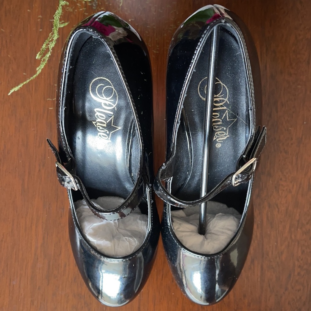 Pleaser black , platform, stiletto six inch heals - Picture 5 of 14